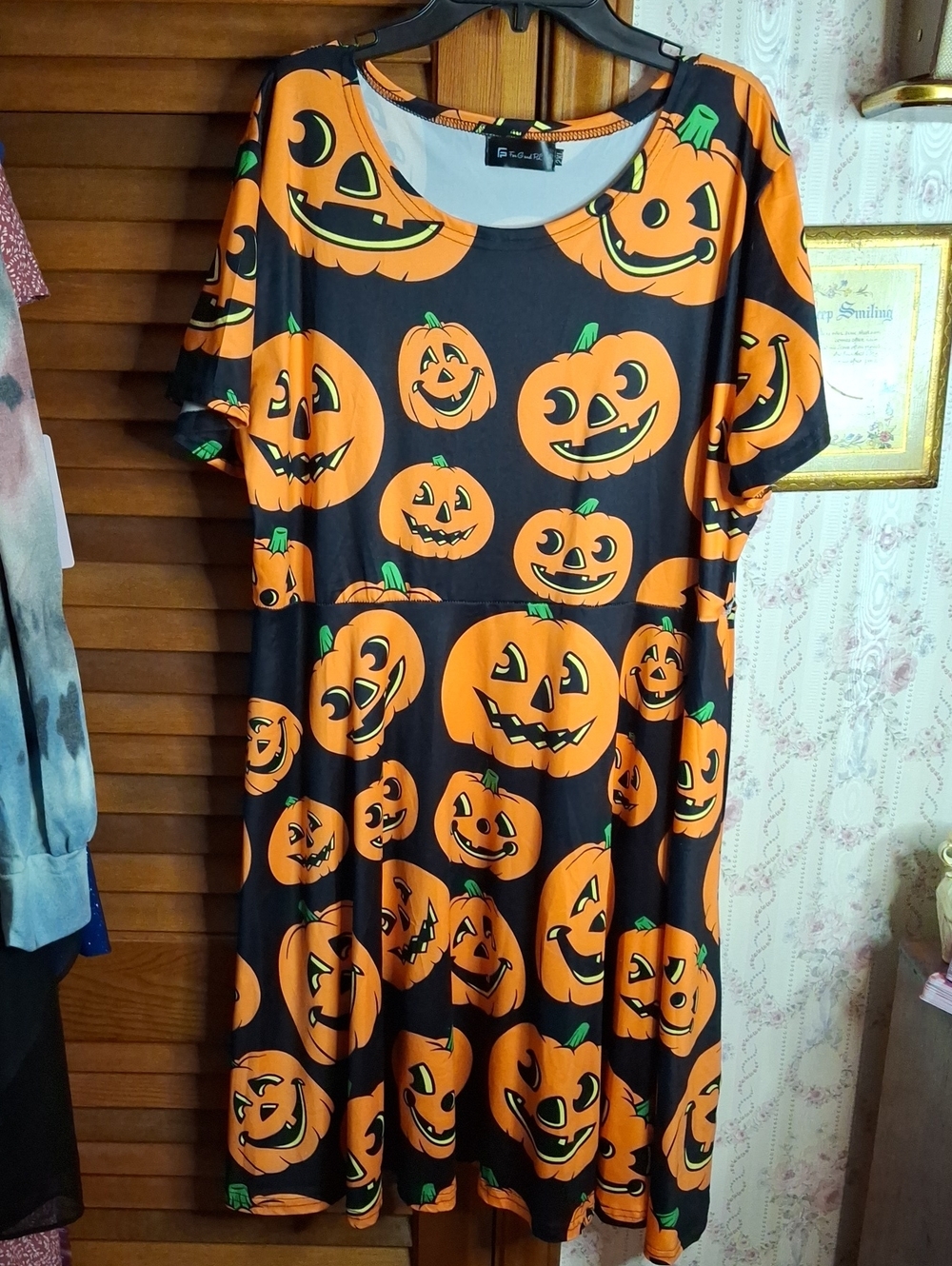 For G and PL 2xl Preloved Halloween Jack-o-Lantern Pumpkin